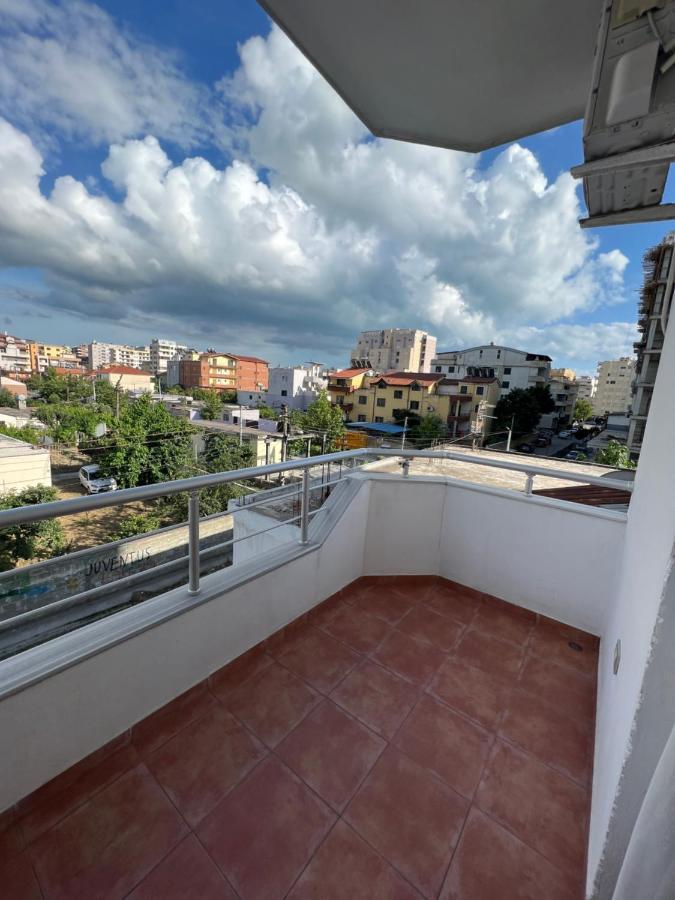 Guesthouse Cami Durres Bagian luar foto