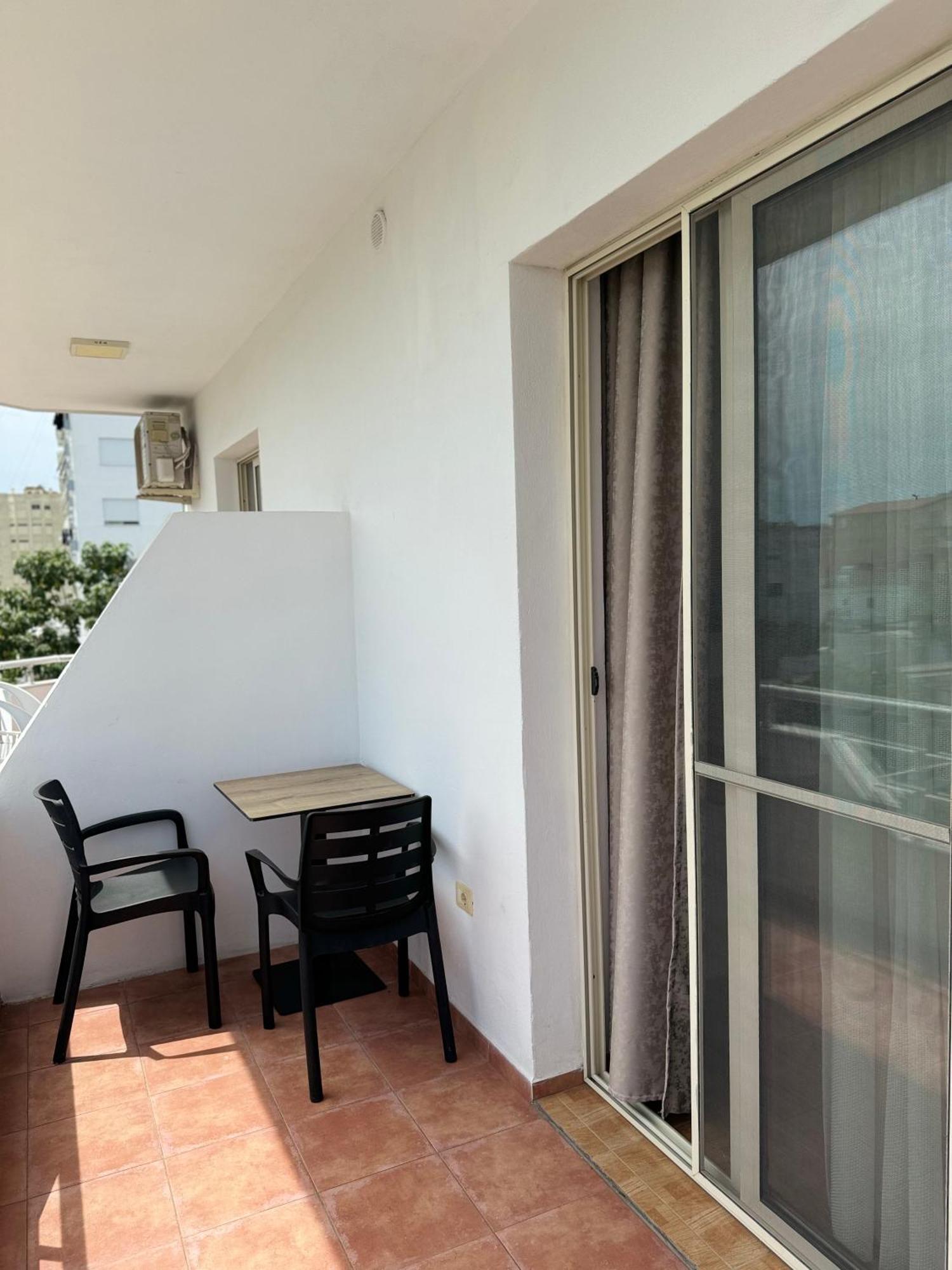 Guesthouse Cami Durres Bagian luar foto