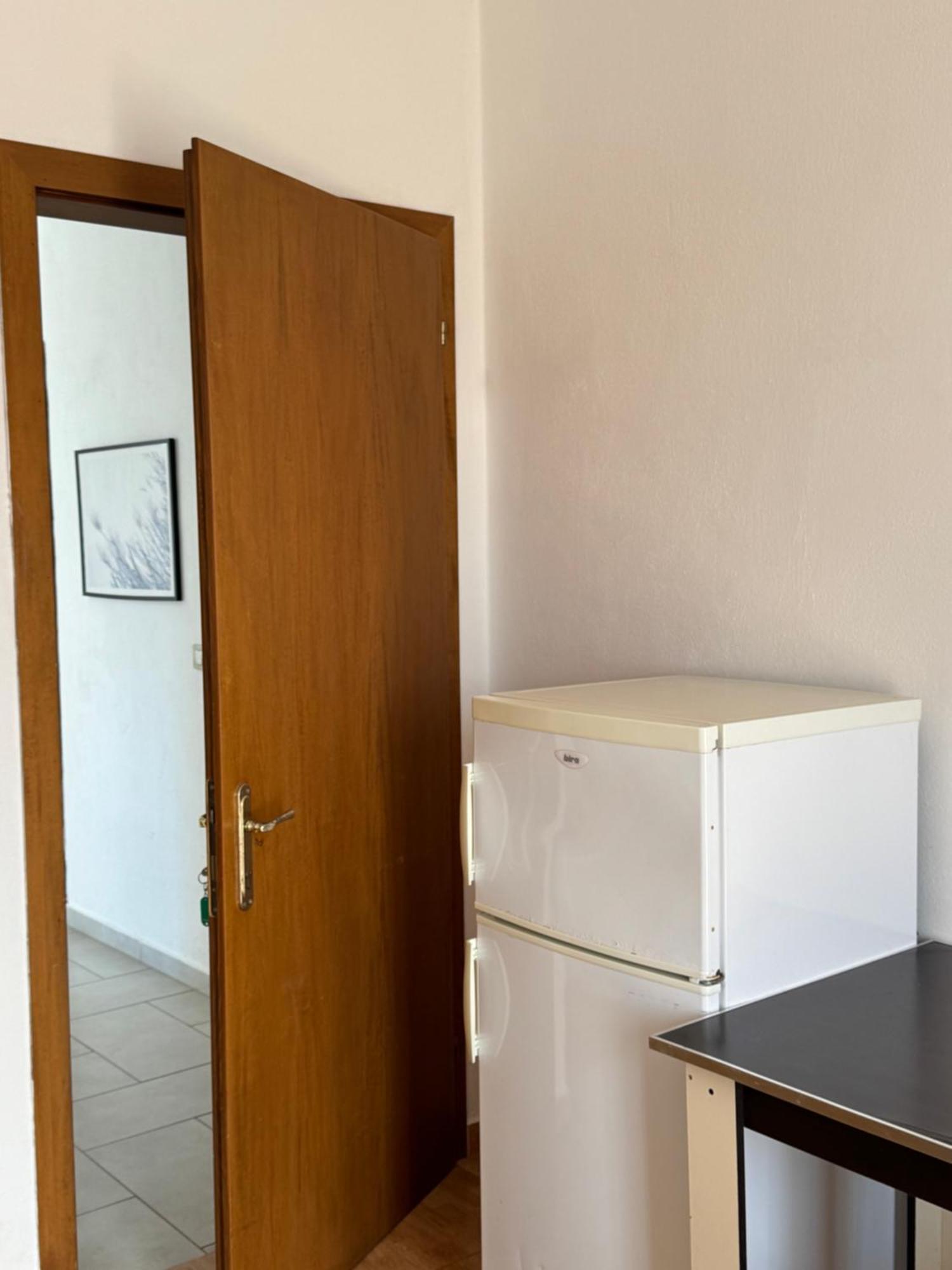 Guesthouse Cami Durres Bagian luar foto