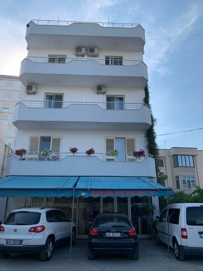 Guesthouse Cami Durres Bagian luar foto
