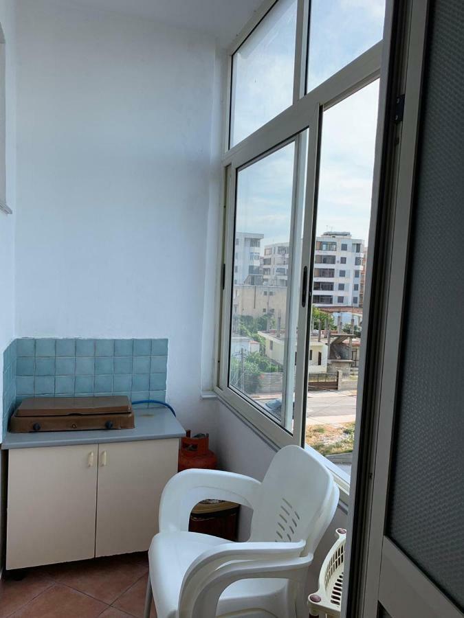 Guesthouse Cami Durres Bagian luar foto