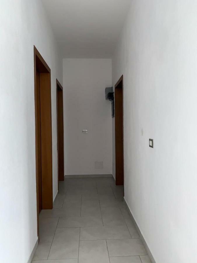 Guesthouse Cami Durres Bagian luar foto